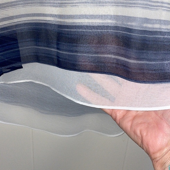 Calvin Klein Layered Silky Top Sz Xl - Picture 3 of 7